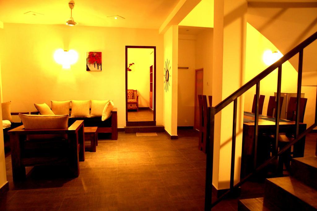 Oak Residencies Villa Kiribathgoda Phòng bức ảnh
